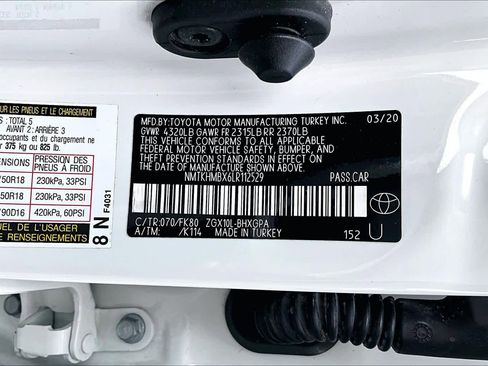 Used 2020 Toyota C-HR XLE image 33