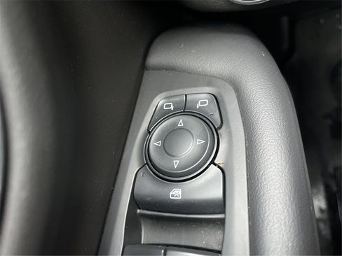 Used 2022 Chevrolet Suburban RST image 46