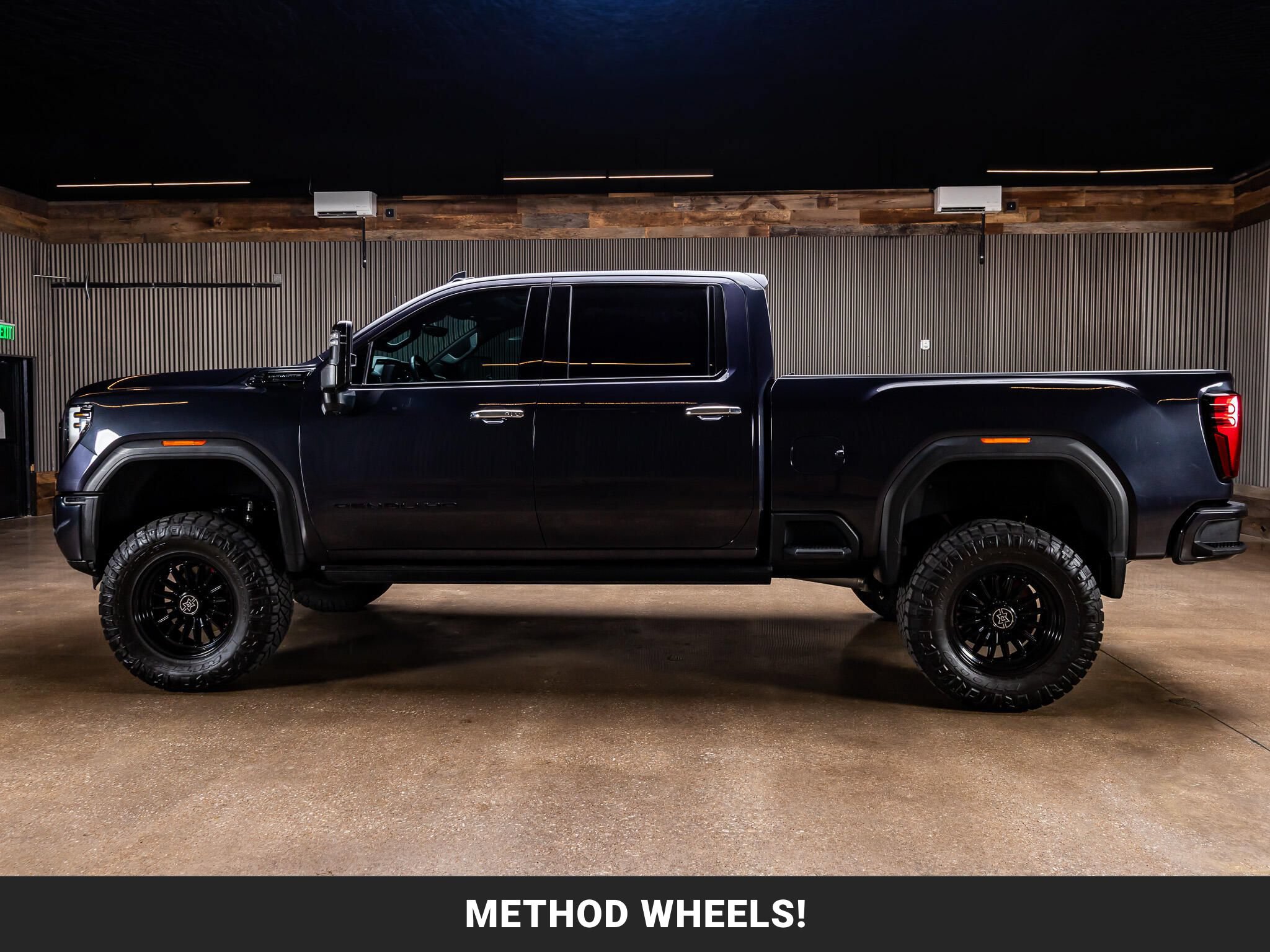 Used 2024 GMC Sierra 2500 Denali Ultimate w/ Max Trailering Package AWD/4WD image 5
