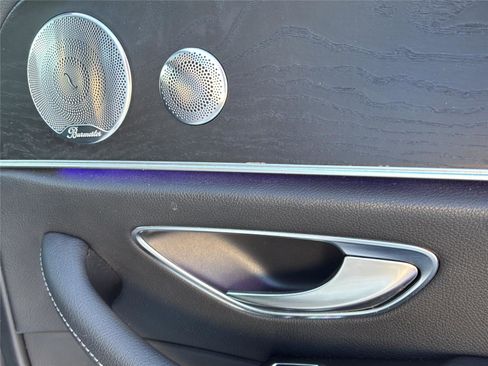 Used 2017 Mercedes-Benz E 400 E 400 Luxury w/ Premium 1 Package image 32