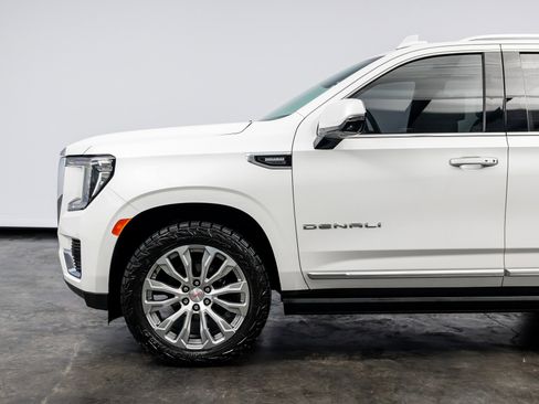Used 2023 GMC Yukon Denali image 10
