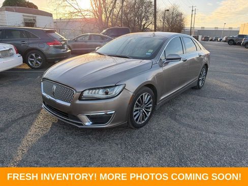 Used 2018 Lincoln MKZ Premiere image 3