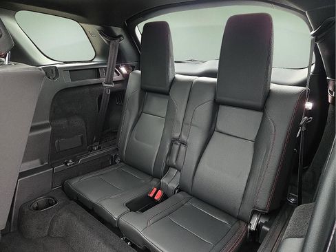 Used 2021 Land Rover Discovery Sport SE R-Dynamic AWD/4WD image 10