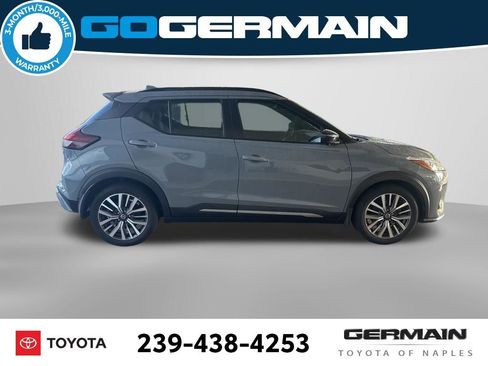 Used 2021 Nissan Kicks SR w/ SR Premium Package image 10