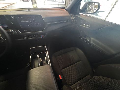 Used 2025 Chevrolet Equinox LT image 34