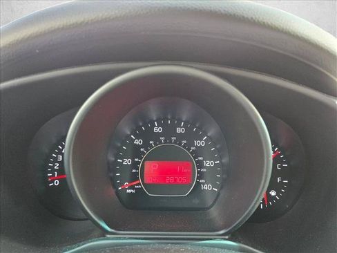 Used 2015 Kia Soul FWD image 11