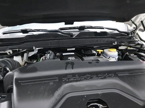 Used 2022 RAM 3500 Limited image 11