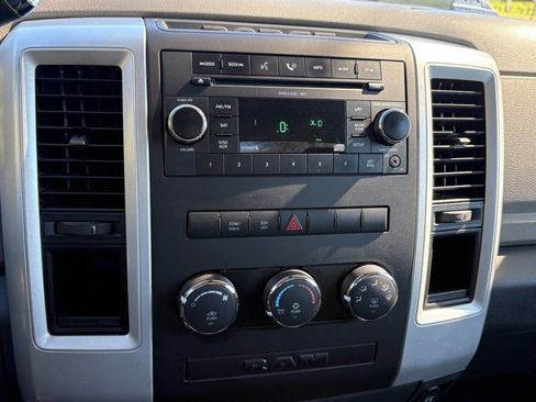 Used 2009 Dodge Ram 1500 Truck SLT image 19