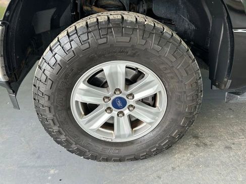 Used 2018 Ford F150 XLT AWD/4WD image 11