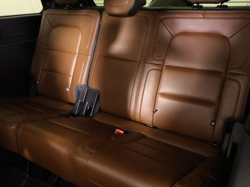 Certified 2023 Lincoln Navigator Reserve image 14