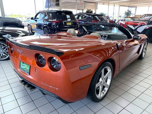 Used 2005 Chevrolet Corvette Convertible w/ Preferred Equipment Group RWD image 8