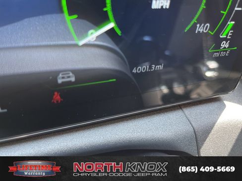 Used 2025 Ford Mustang Coupe RWD image 24