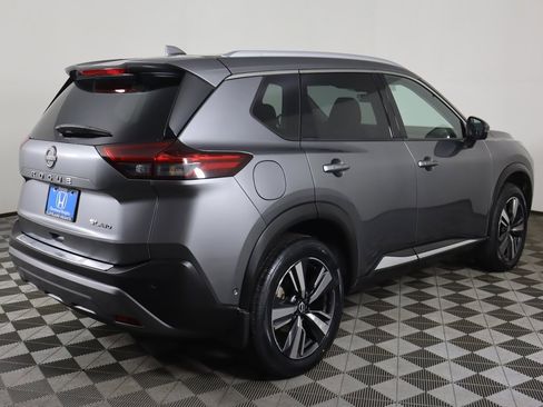 Used 2023 Nissan Rogue SL w/ SL Premium Package image 12