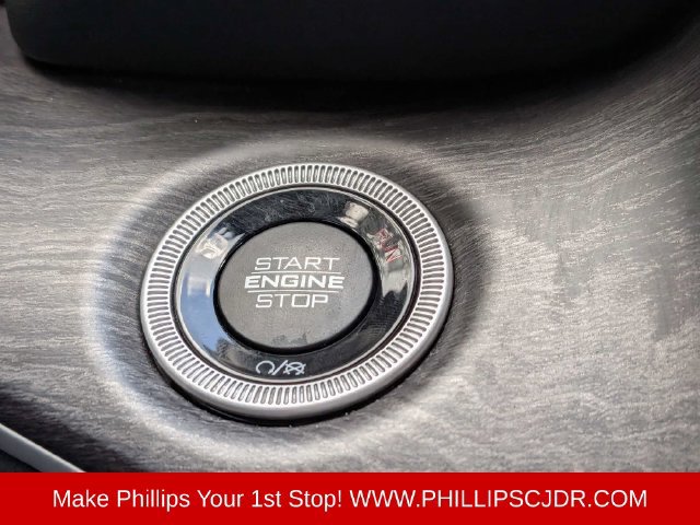 Used 2021 Jeep Grand Cherokee L Limited AWD/4WD image 27