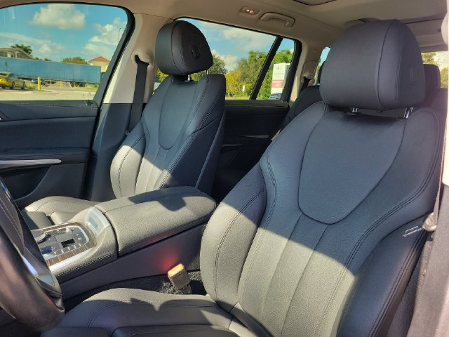 Used 2020 BMW X7 xDrive40i w/ Cold Weather Package AWD/4WD image 25
