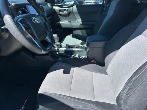 Certified 2023 Toyota Tacoma TRD Off-Road image 11