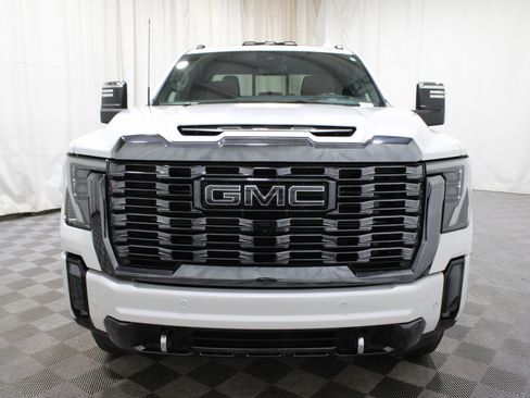 Used 2024 GMC Sierra 3500 Denali Ultimate image 36