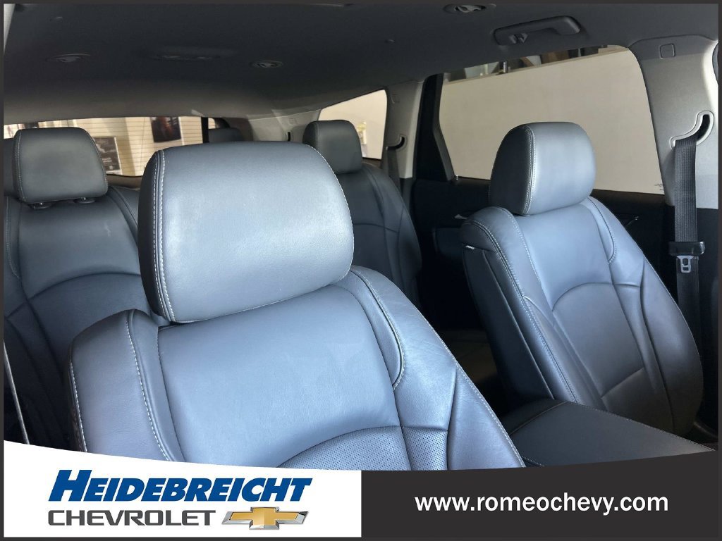 Used 2021 Buick Enclave Essence AWD/4WD image 39