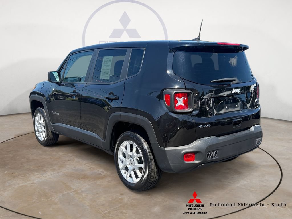 Used 2023 Jeep Renegade Latitude AWD/4WD image 5