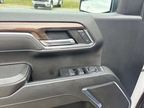 Used 2024 Chevrolet Silverado 1500 RST w/ Z71 Off-Road Package image 16