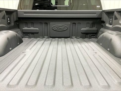 Used 2025 Ford F150 Raptor AWD/4WD image 35