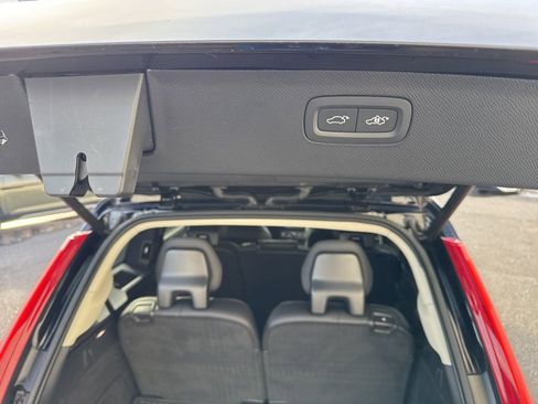 Used 2022 Volvo XC90 T6 Inscription w/ Climate Package image 10