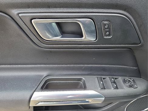 Used 2023 Ford Mustang Premium image 13