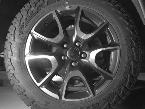 Used 2025 Jeep Compass Trailhawk AWD/4WD image 15