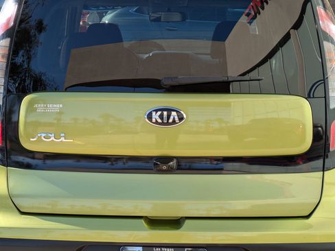 Used 2019 Kia Soul image 13