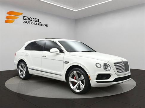 Used 2018 Bentley Bentayga image 7