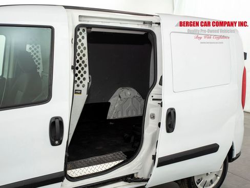 Used 2021 RAM ProMaster City Tradesman SLT image 8