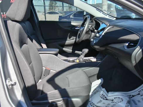 Used 2024 Chevrolet Malibu LT image 41