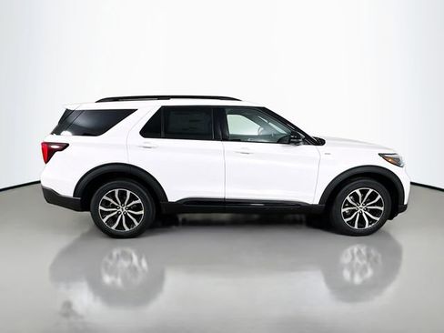 New 2026 Ford Explorer ST-Line image 8