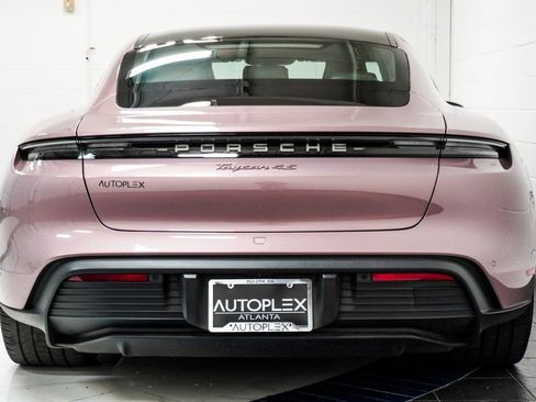 Used 2023 Porsche Taycan 4S w/ Premium Package image 13