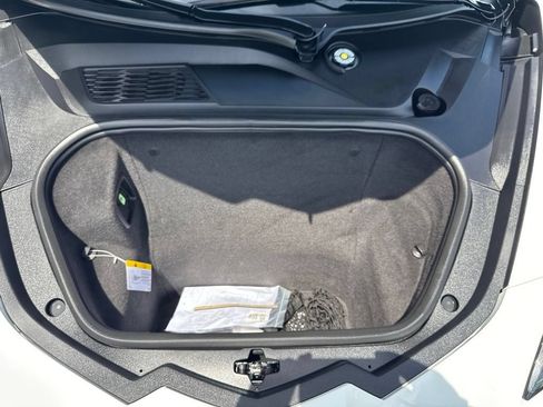 Used 2022 Chevrolet Corvette Stingray Preferred Cpe w/ Engine Appearance Package RWD image 22