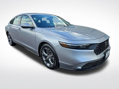 Used 2023 Honda Accord EX image 7
