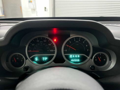 Used 2010 Jeep Wrangler Sahara AWD/4WD image 16