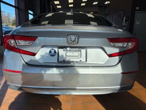 Used 2018 Honda Accord LX image 8