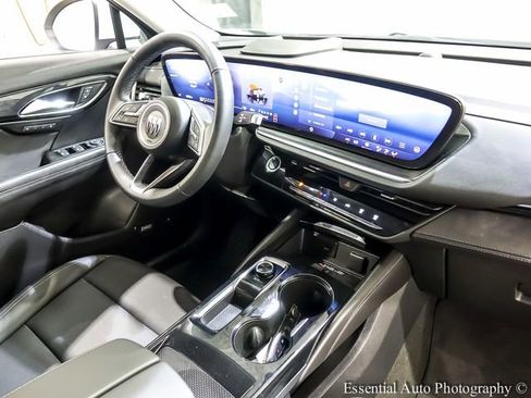 Used 2025 Buick Envision Preferred AWD/4WD image 24