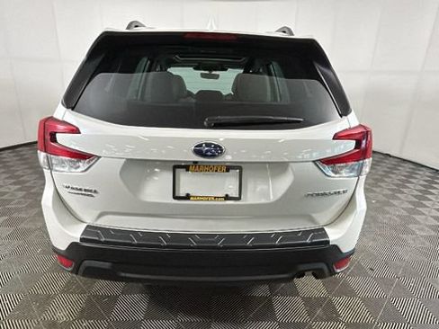Used 2023 Subaru Forester Premium AWD/4WD image 3