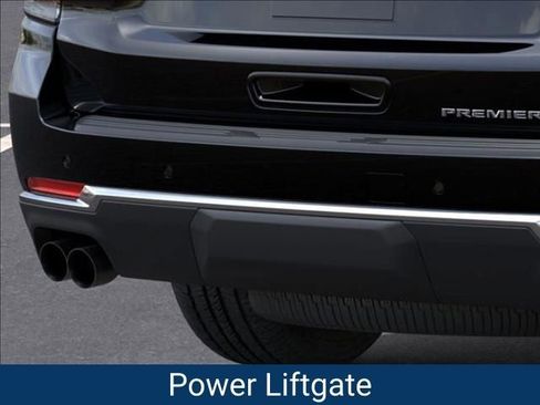 New 2026 Chevrolet Suburban Premier image 16