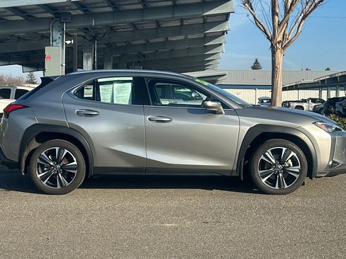 Used 2022 Lexus UX 200 UX 200 image 3