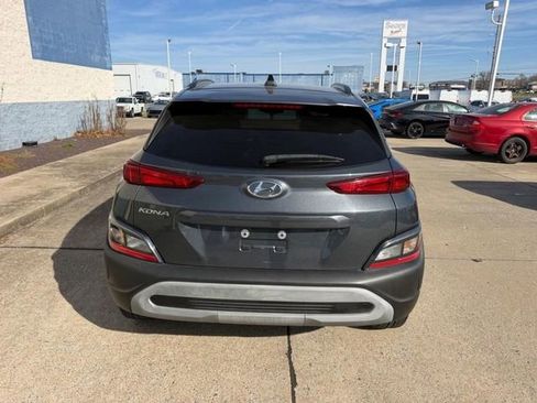 Used 2022 Hyundai Kona SEL w/ Convenience Package image 4
