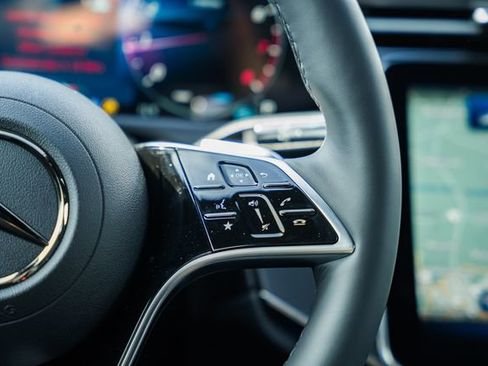 New 2026 Mercedes-Benz E 350 4MATIC Sedan image 28