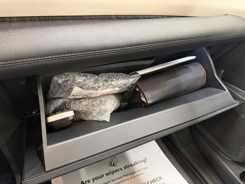 Certified 2021 Toyota Sienna Platinum image 23