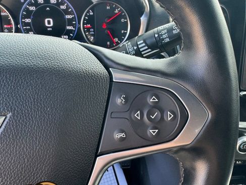 Used 2023 Chevrolet Traverse High Country FWD image 18