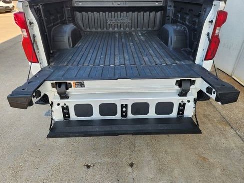 Used 2024 Chevrolet Silverado 1500 High Country image 34