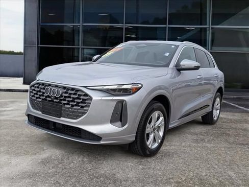 Used 2025 Audi Q5 Premium w/ Convenience Package AWD/4WD image 5