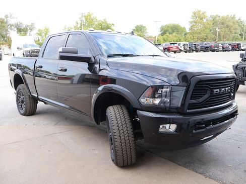 Used 2018 RAM 2500 Big Horn w/ Sport Appearance Group AWD/4WD image 11