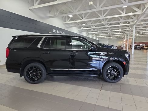 Used 2022 GMC Yukon Denali AWD/4WD image 6